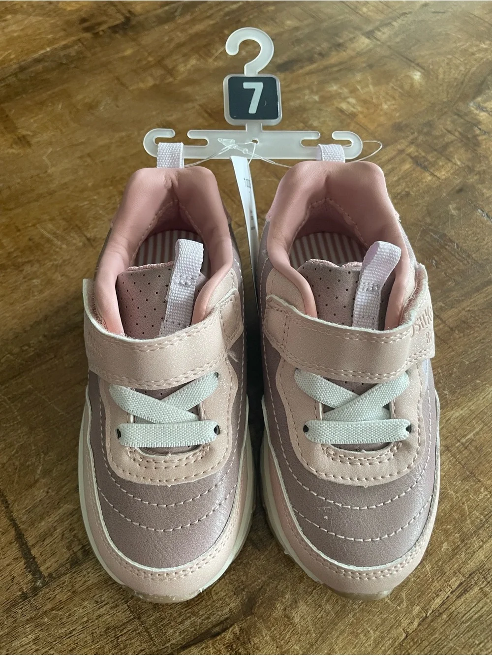 OshKosh B’gosh Girls Pink Lavender Hook & Loop Sneakers Size 7 NWT